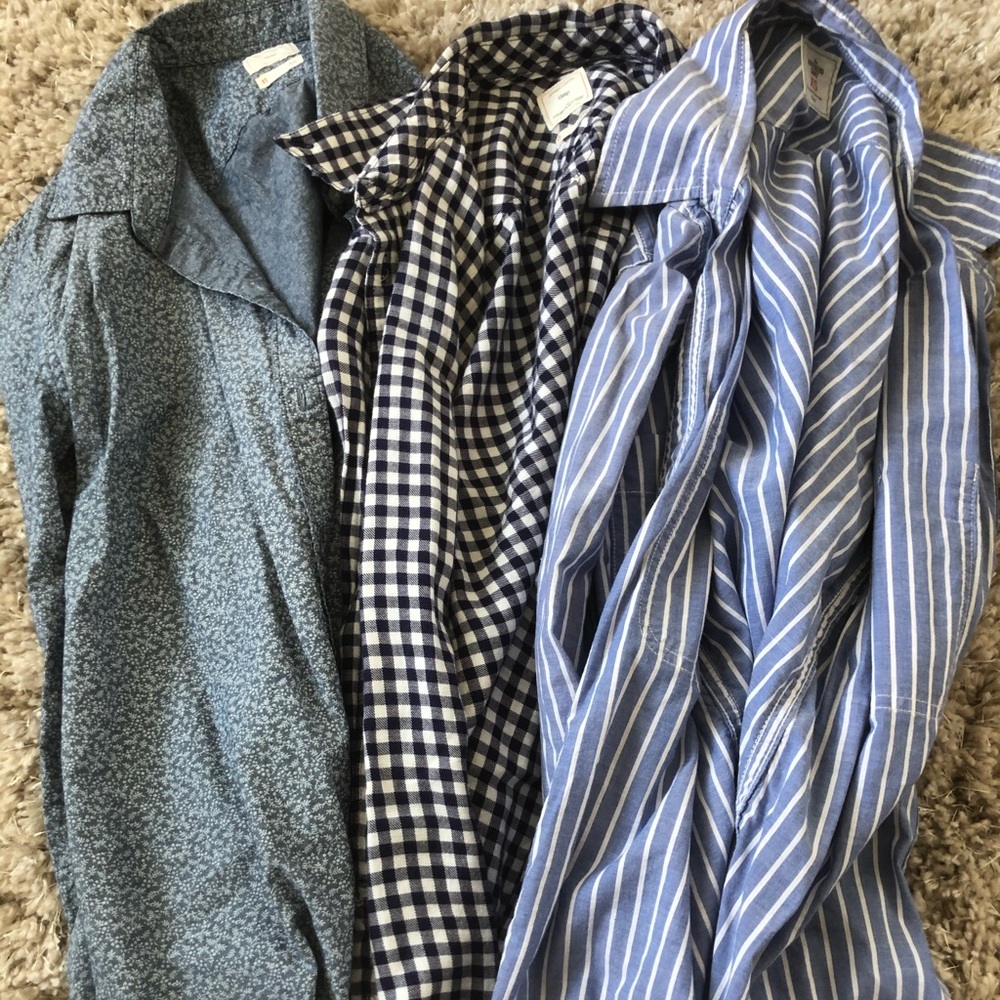 Gap 3-set button down shirts. 100% cotton.